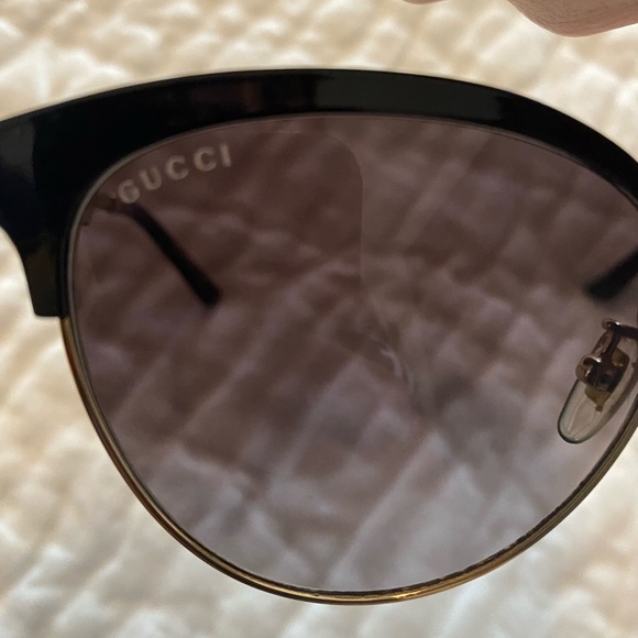 Gucci Sunglasses - Picture 5 of 7